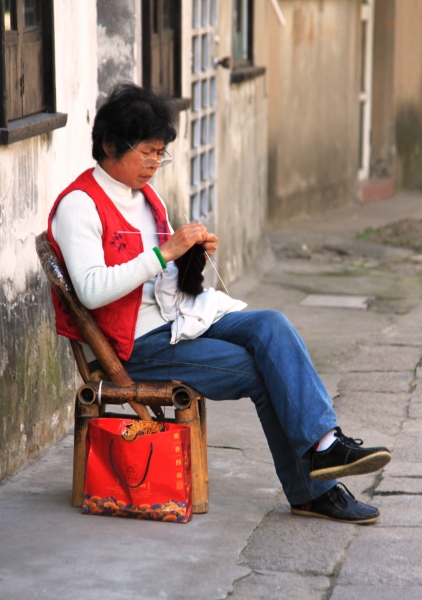 China (176)