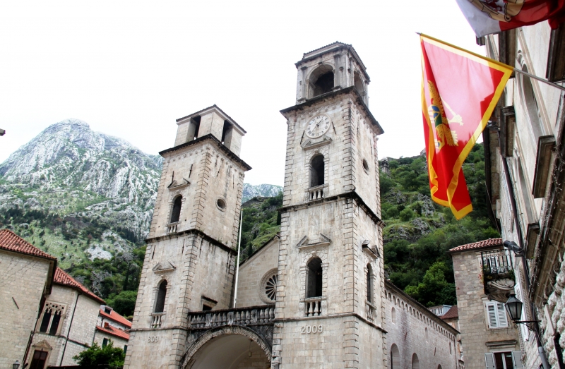 Montenegro (100)