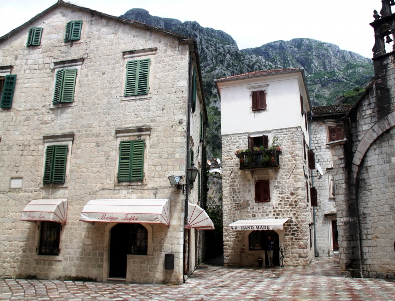 Montenegro (104)