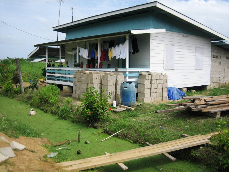 Suriname (30)